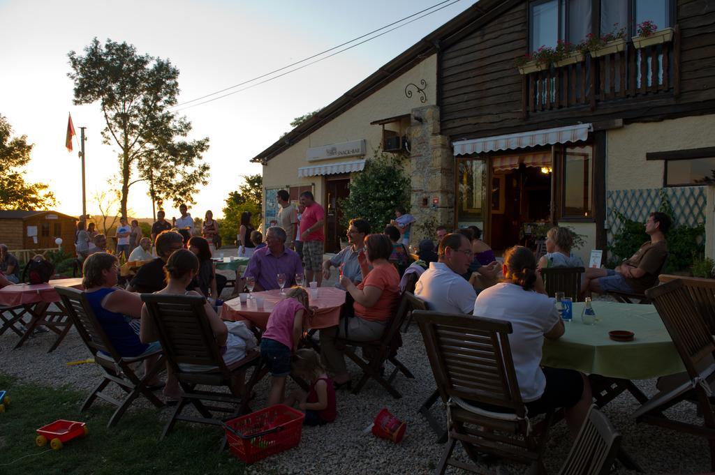 Hotel Le Bourdieu Durfort  Exterior foto