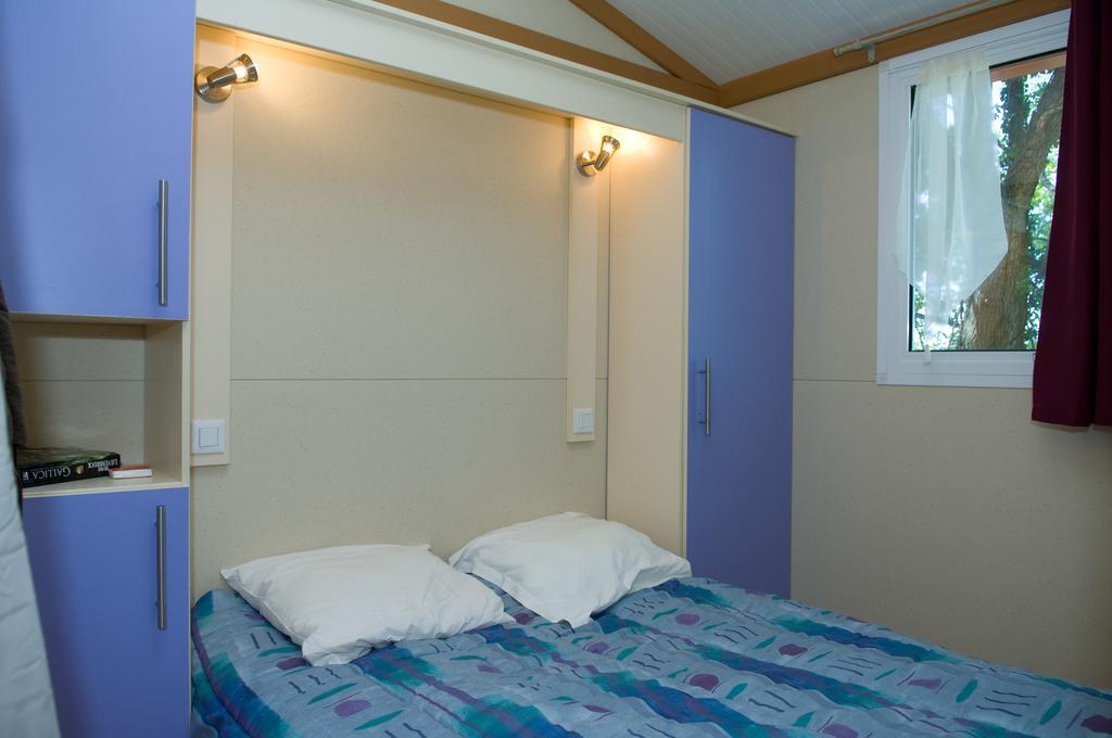 Hotel Le Bourdieu Durfort  Zimmer foto